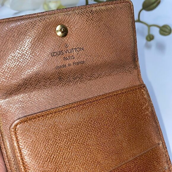 Authentic Louis Vuitton Elise Compact Wallet - Picture 10 of 12